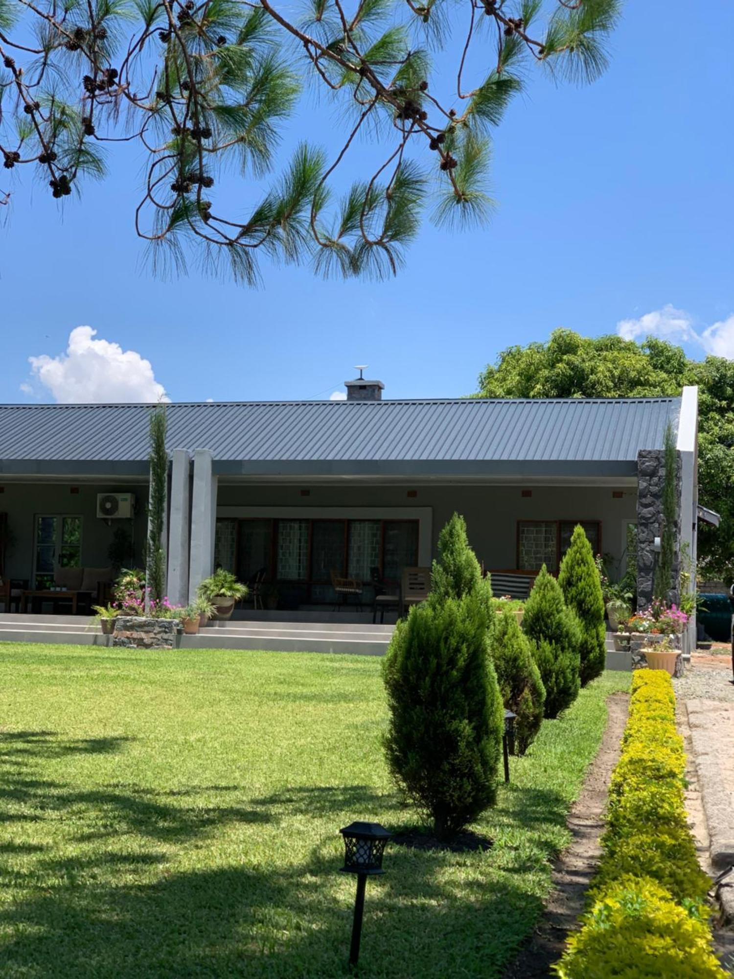 Summerfields & Gardens Lodge Kitwe Экстерьер фото